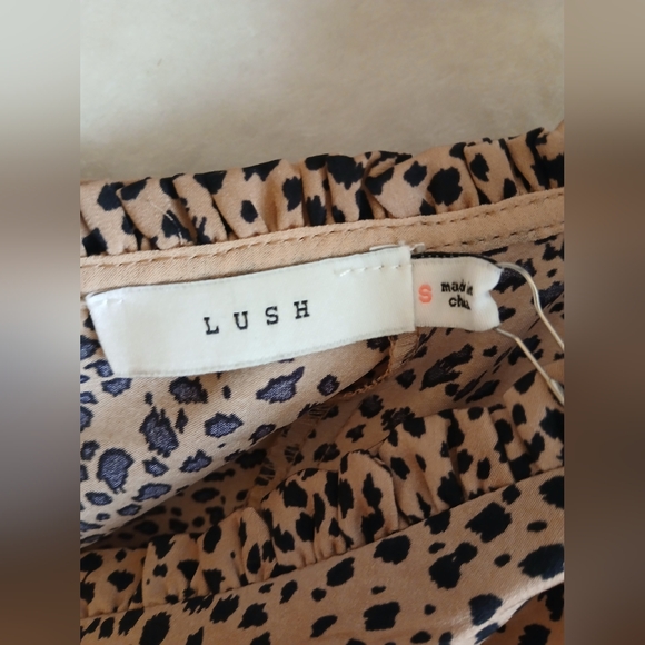 LUSH Polka Dot Print Beige Long Sleeved Mini Dress Sz Small - Picture 9 of 11